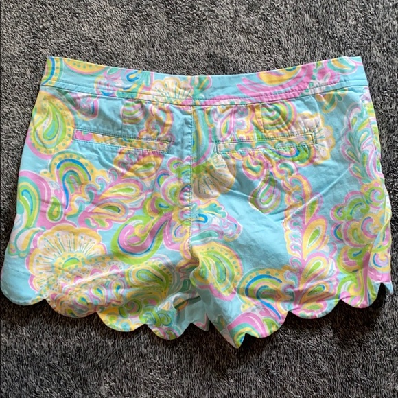 Lilly Pulitzer Shorts - Picture 4 of 4